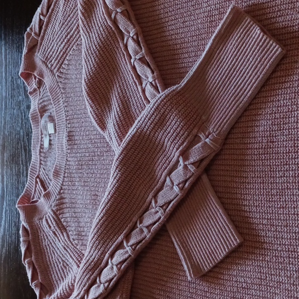 LC Lauren Conrad Soft Pink Crew Neck Sweater
